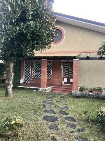 Villa in Via Amilcare Ponchielli 56, Forte dei Marmi - Foto 1