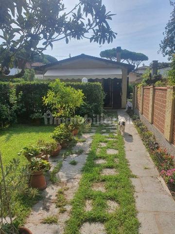 Villa in Via Giuseppe Mazzini 252, Forte dei Marmi - Foto 1