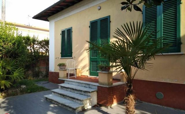 Villa in Via Piave 20, Forte dei Marmi - Foto 1