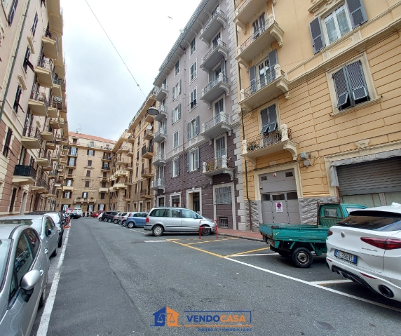 Vierzimmerwohnung in Via Niccolò Paganini 4, Savona - Foto 1