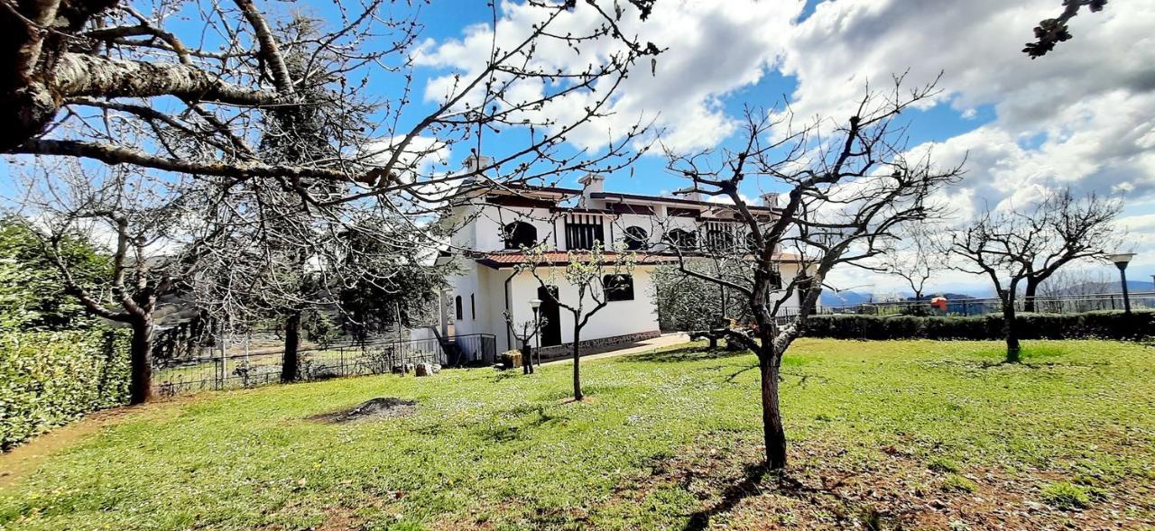 Villa in vendita a Torre Cajetani
