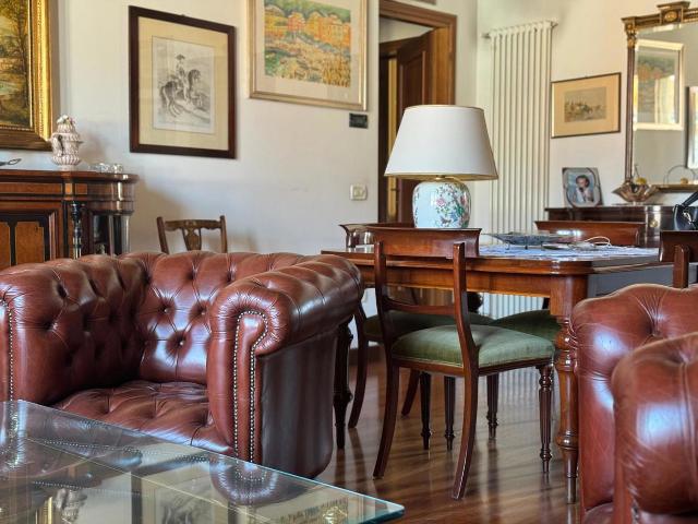 4-room flat in Via Remondini 12, Bassano del Grappa - Photo 1