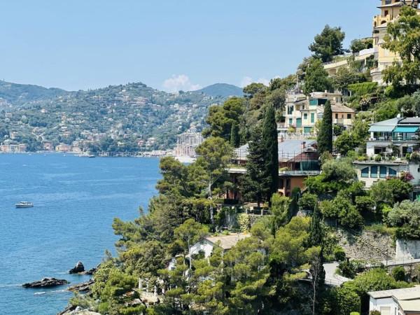 Villa plurifamiliare in vendita a Rapallo