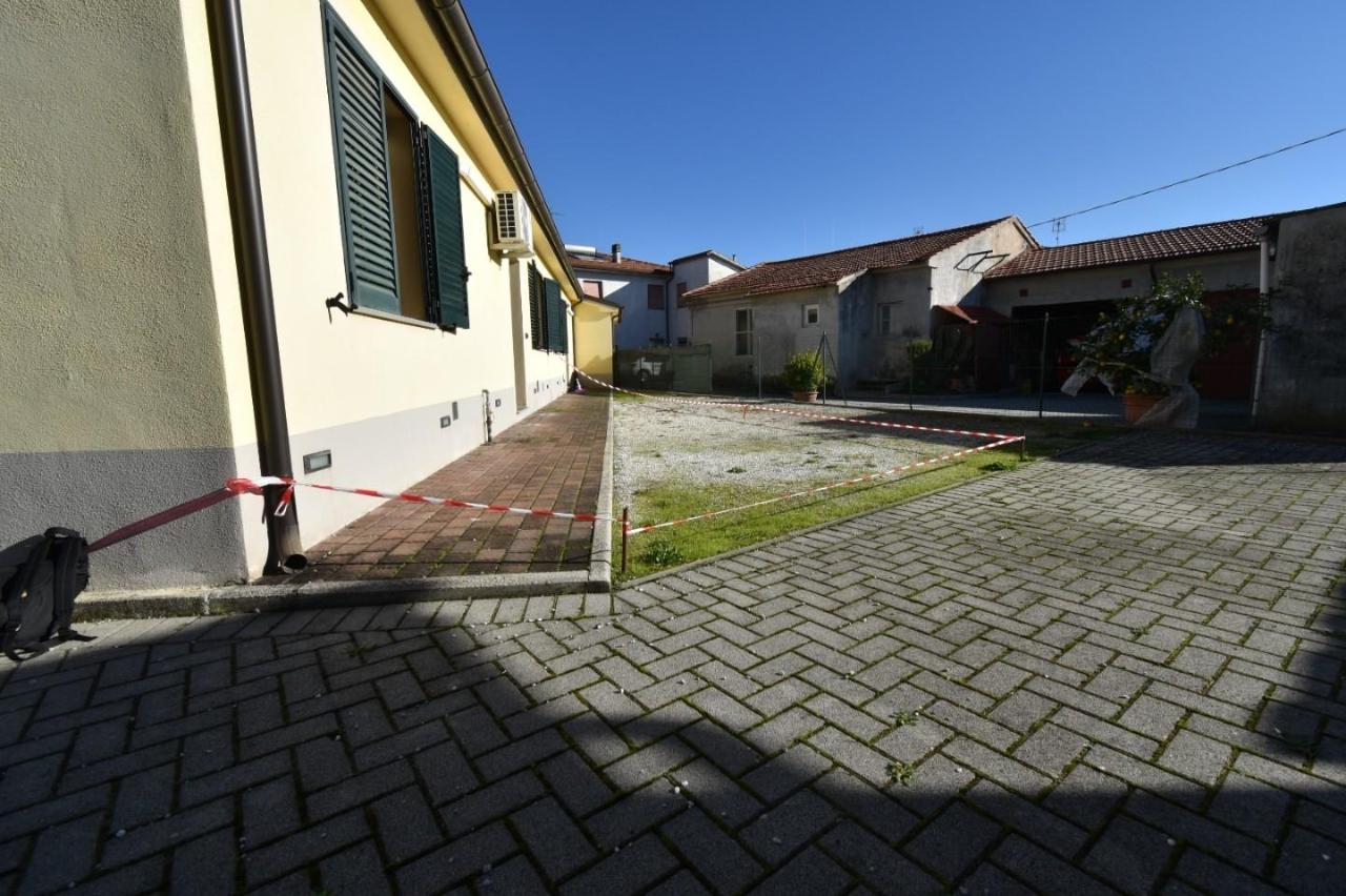 Villa bifamiliare in vendita a San Giuliano Terme