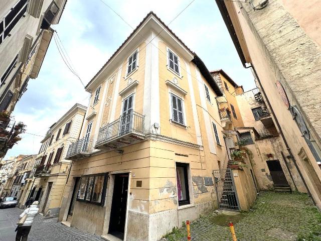 4-room flat in Via San Girolamo Miani, Velletri - Photo 1