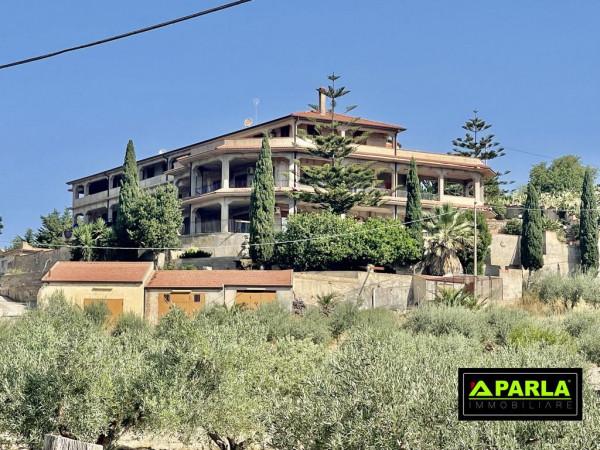 Villa plurifamiliare in vendita a Ravanusa