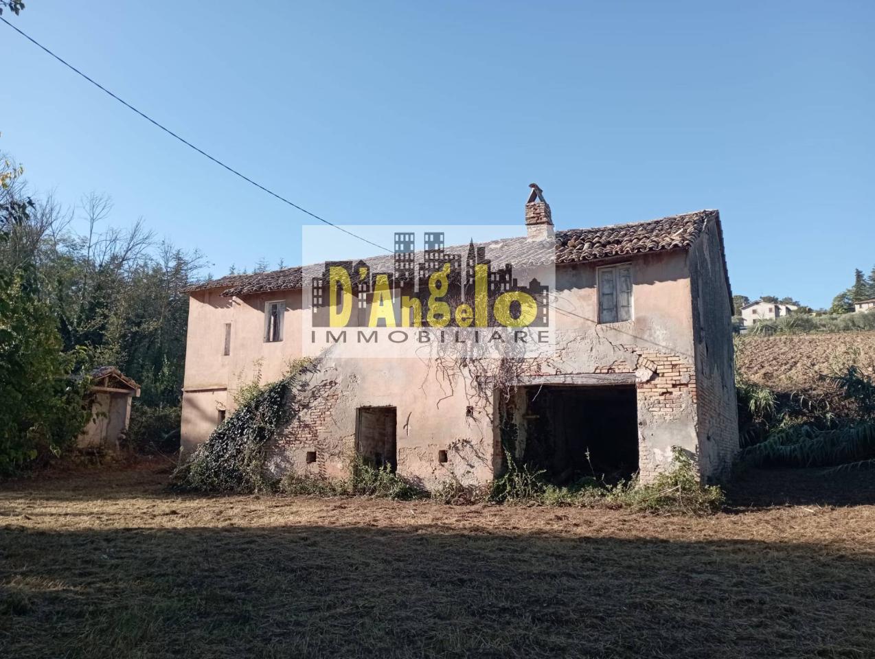 Casa indipendente in vendita a Castel Di Lama