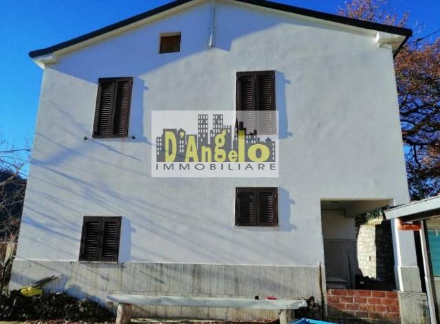 Casa indipendente in Strada Radicina 53, Roccafluvione - Foto 1