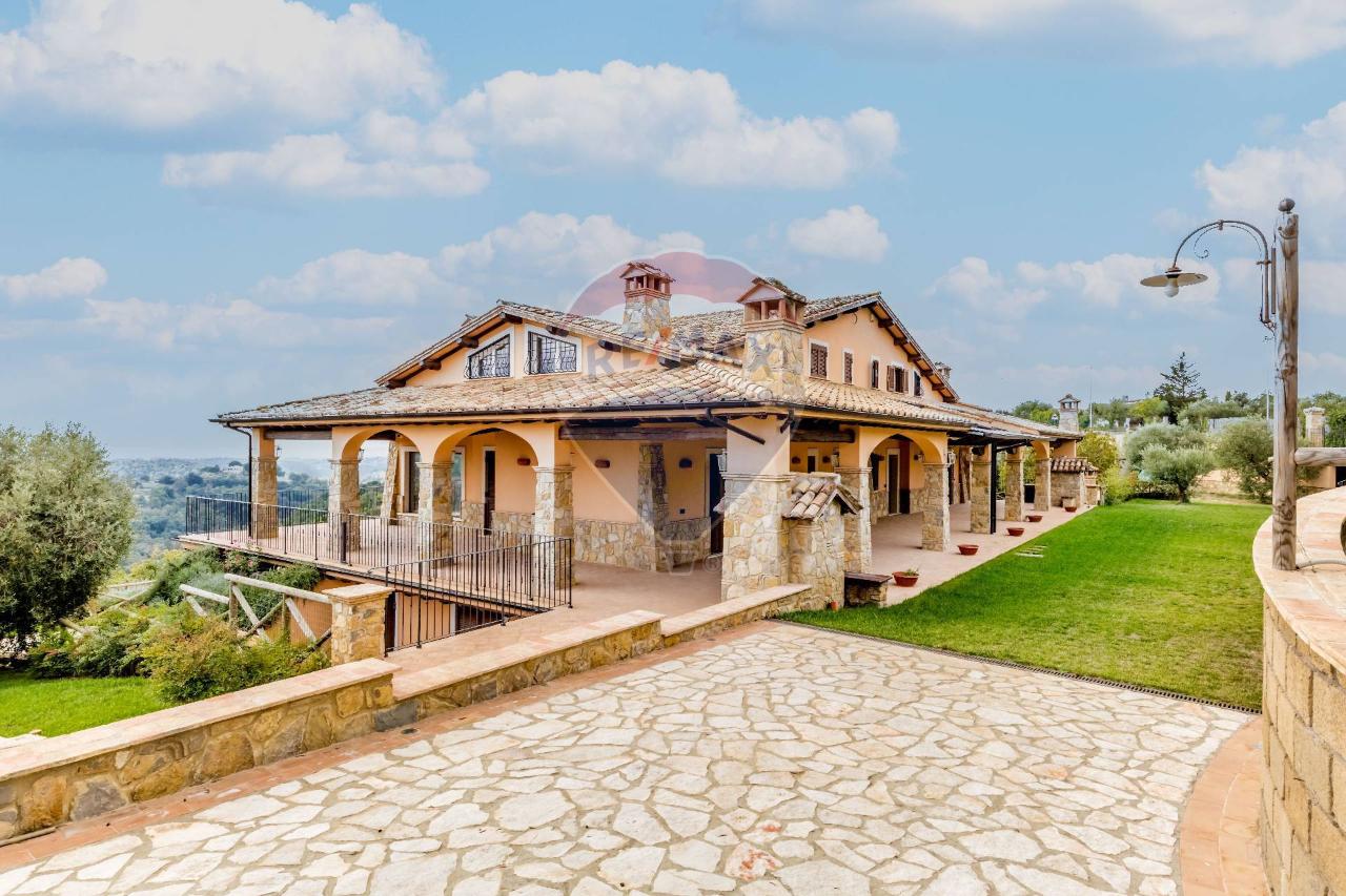 Villa in vendita a Castelnuovo Di Porto