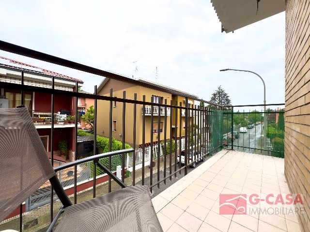 2-room flat in Via Bernina, Arese - Photo 1