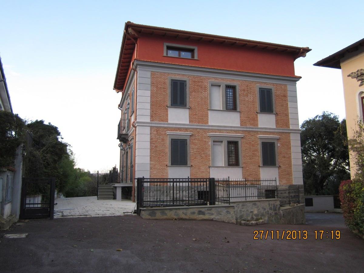 Palazzo in vendita a Bracciano