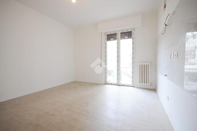 Apartament in Viale Montegrappa, Prato - Photo 1