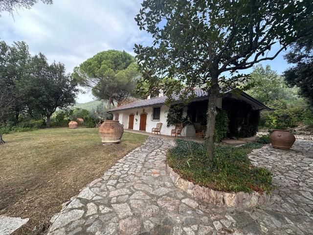 Villa in Villa a Strada di Piedimonte 131, Terni - Foto 1