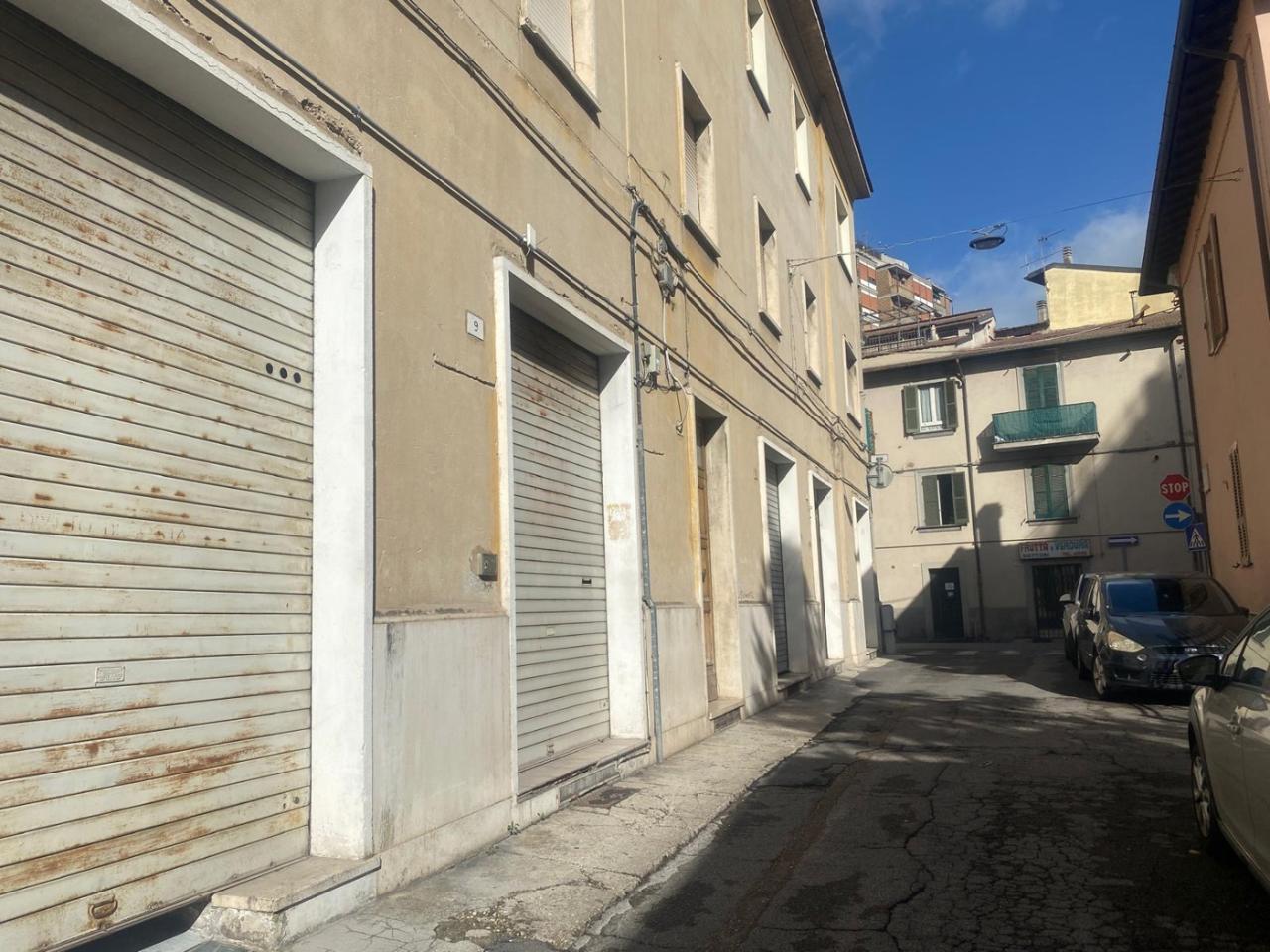 Negozio in Via del Serra, Attualmente Locato ., Terni, {3} - Foto 2