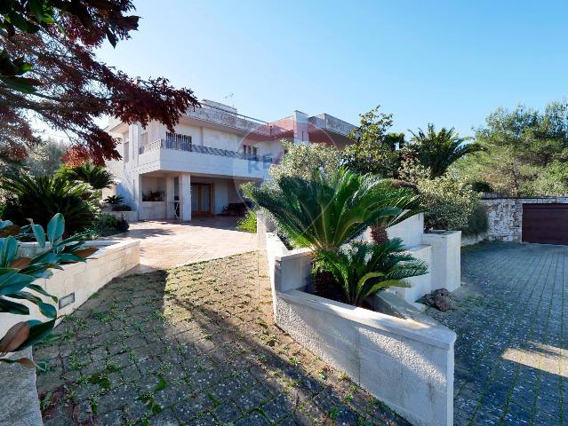 Mansion in Via Mottola 107, Martina Franca - Photo 1