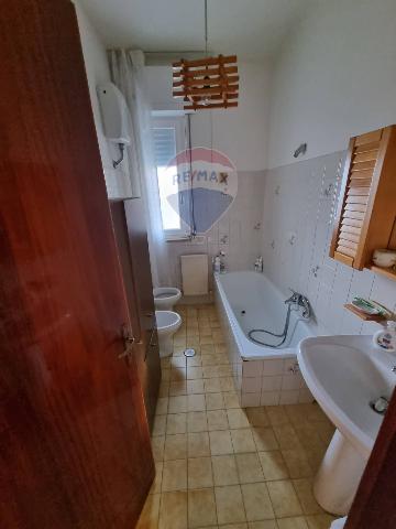 4-room flat in Piazzale Europa 1, Altamura - Photo 1