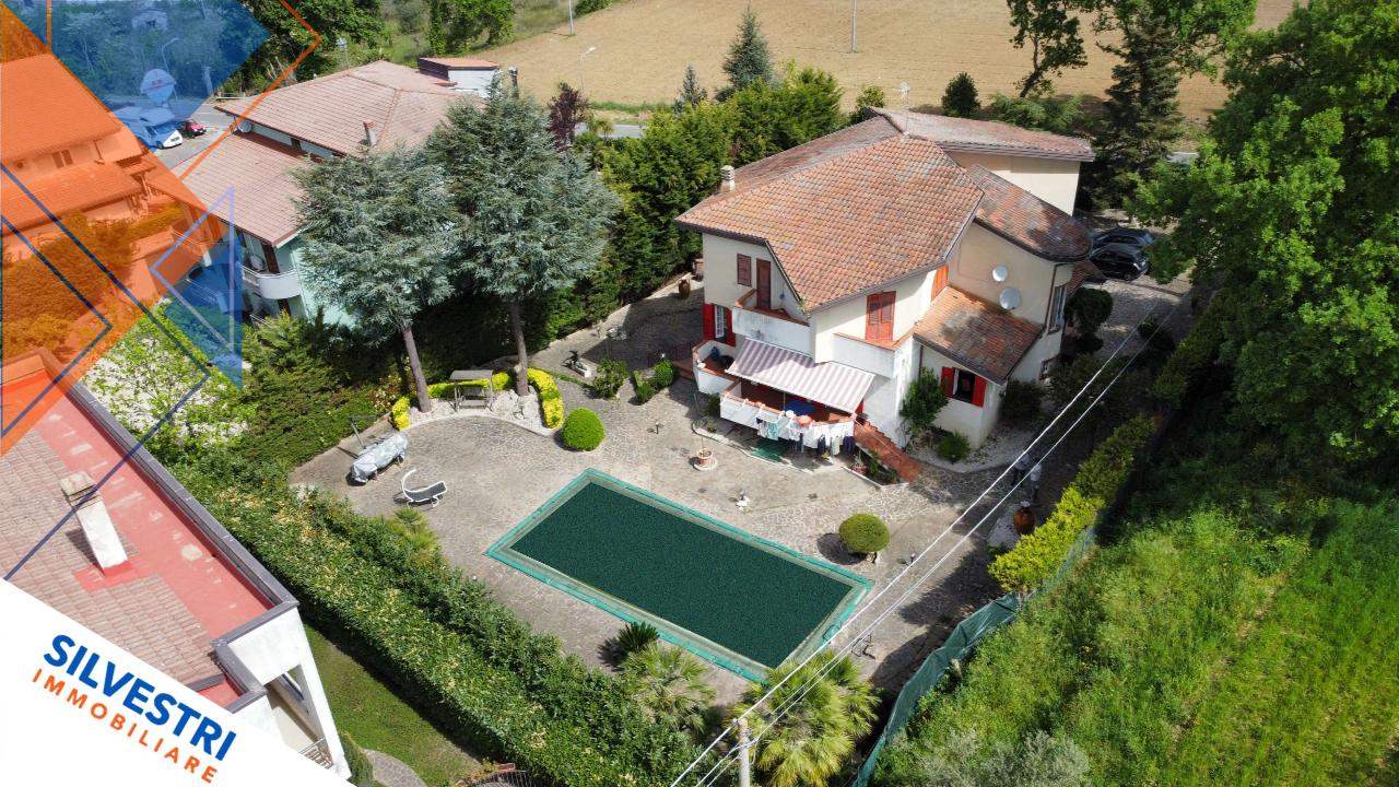 Villa unifamiliare in vendita a San Nicola Manfredi
