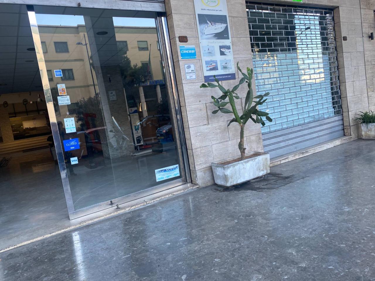 Negozio in Via Francesco Crispi, Palermo, {3} - Foto 2