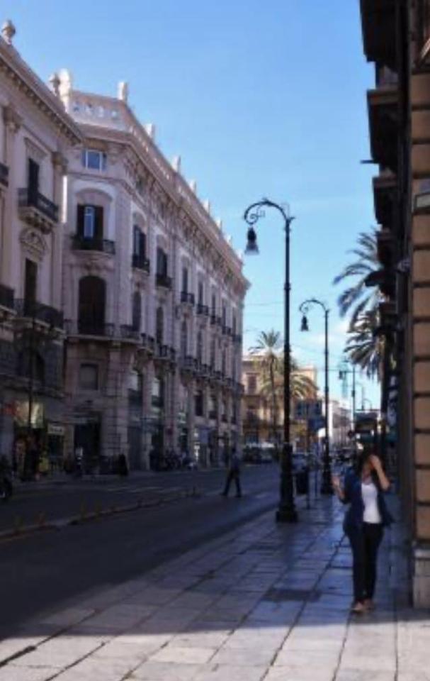 Esercizio commerciale in Via Roma, Palermo, {3} - Foto 2