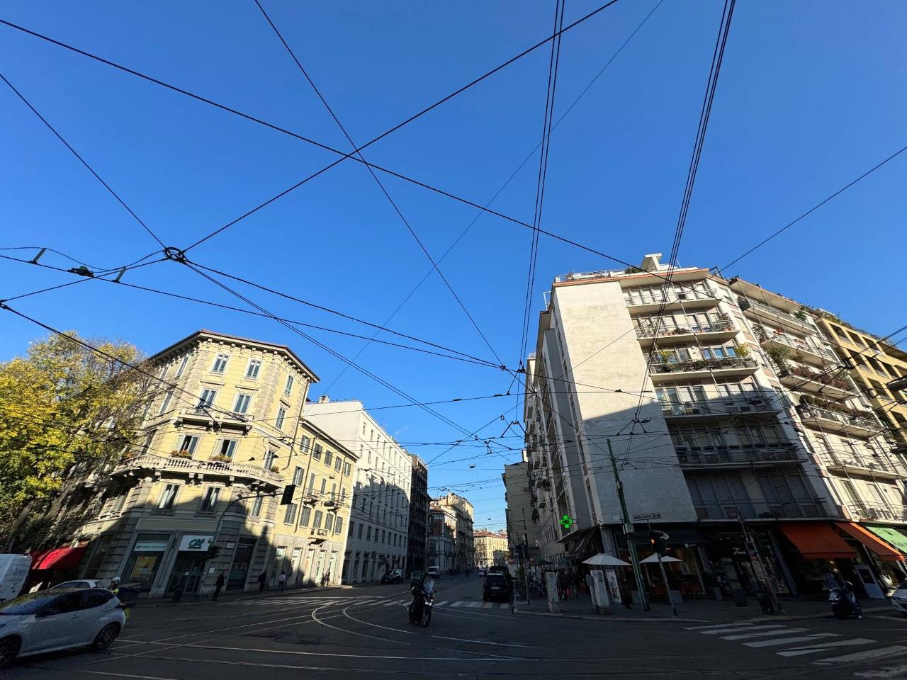 Negozio in Via Giosue' Carducci, Milano, {3} - Foto 2