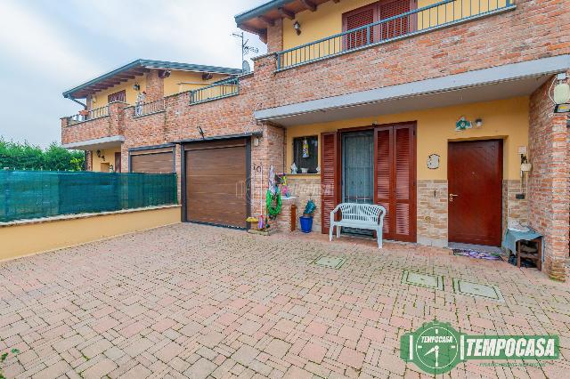 Villa a schiera in Largo Rosario Livatino, Calvenzano 32, Caselle Lurani - Foto 1