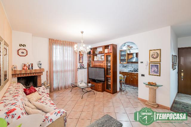 3-room flat in Via Moncucca 16, Salerano sul Lambro - Photo 1