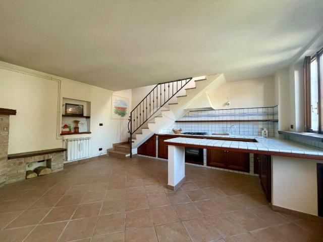 Detached house in Frazione Garbazzola 54, Calamandrana - Photo 1