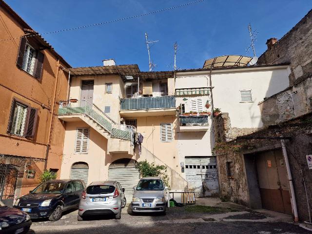 Zweizimmerwohnung in Via Giuseppe Garibaldi, Genzano di Roma - Foto 1