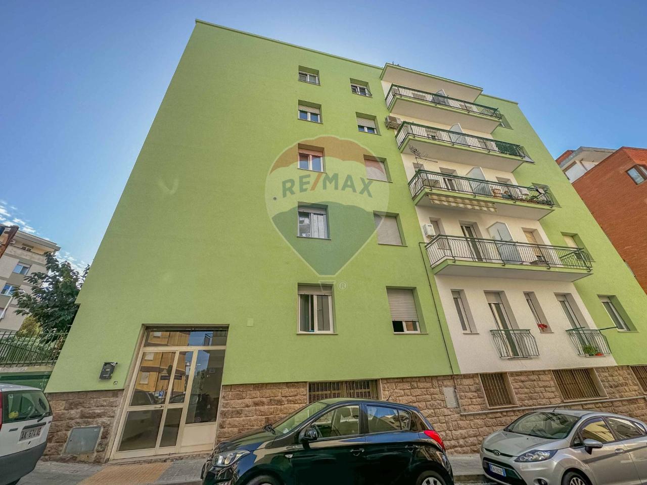 Negozio in Via Rockefeller 31, Sassari - Foto 1