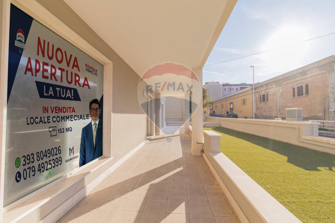 Negozio in Via Carlo Felice 14, Sassari - Foto 1