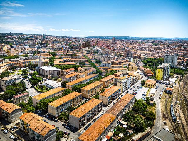 Vierzimmerwohnung in Via Veronese 8, Sassari - Foto 1