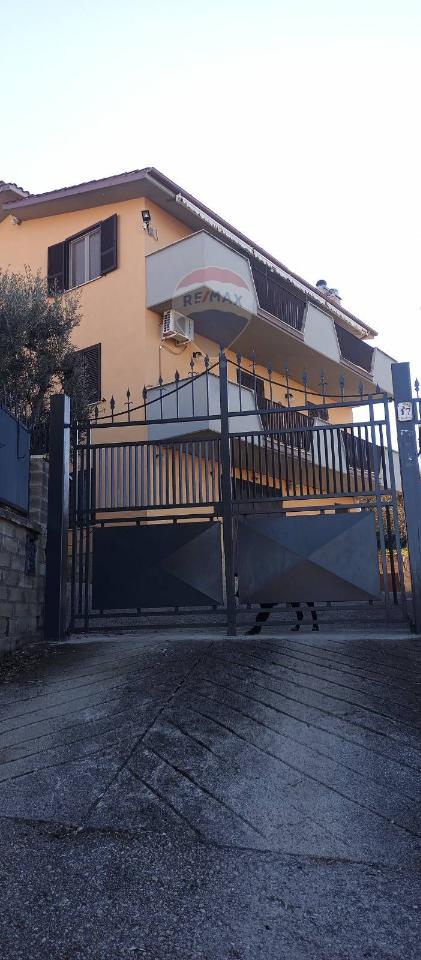 Casa indipendente in vendita a Scandriglia