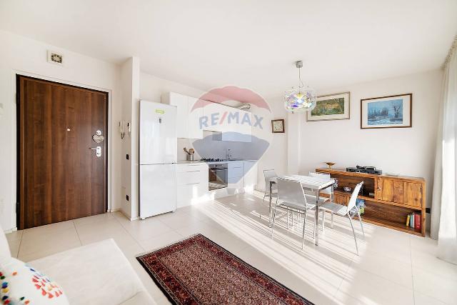 One-room flat in Via Alberto da Giussano 11, Triuggio - Photo 1