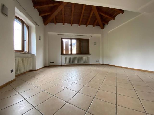 Dreizimmerwohnung in Via Longoni, Palazzago - Foto 1