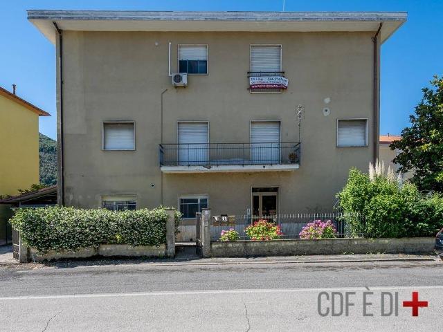 3-room flat in Via Giacomo Matteotti, Rieti - Photo 1