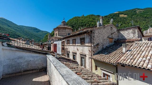 Bilocale in Via Mastrozzi, Leonessa - Foto 1