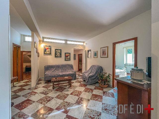 4-room flat in {3}, Via Ugo Foscolo - Photo 1