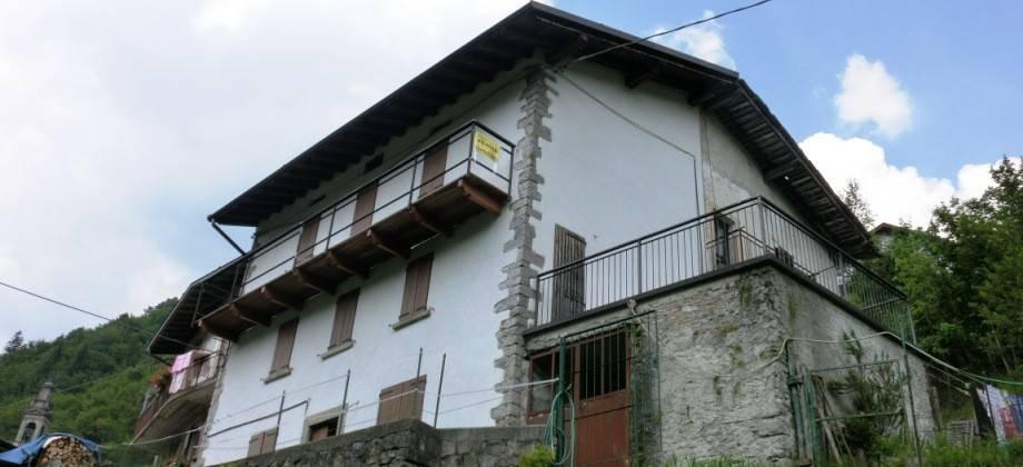 Casa indipendente in vendita a Costa Di Serina