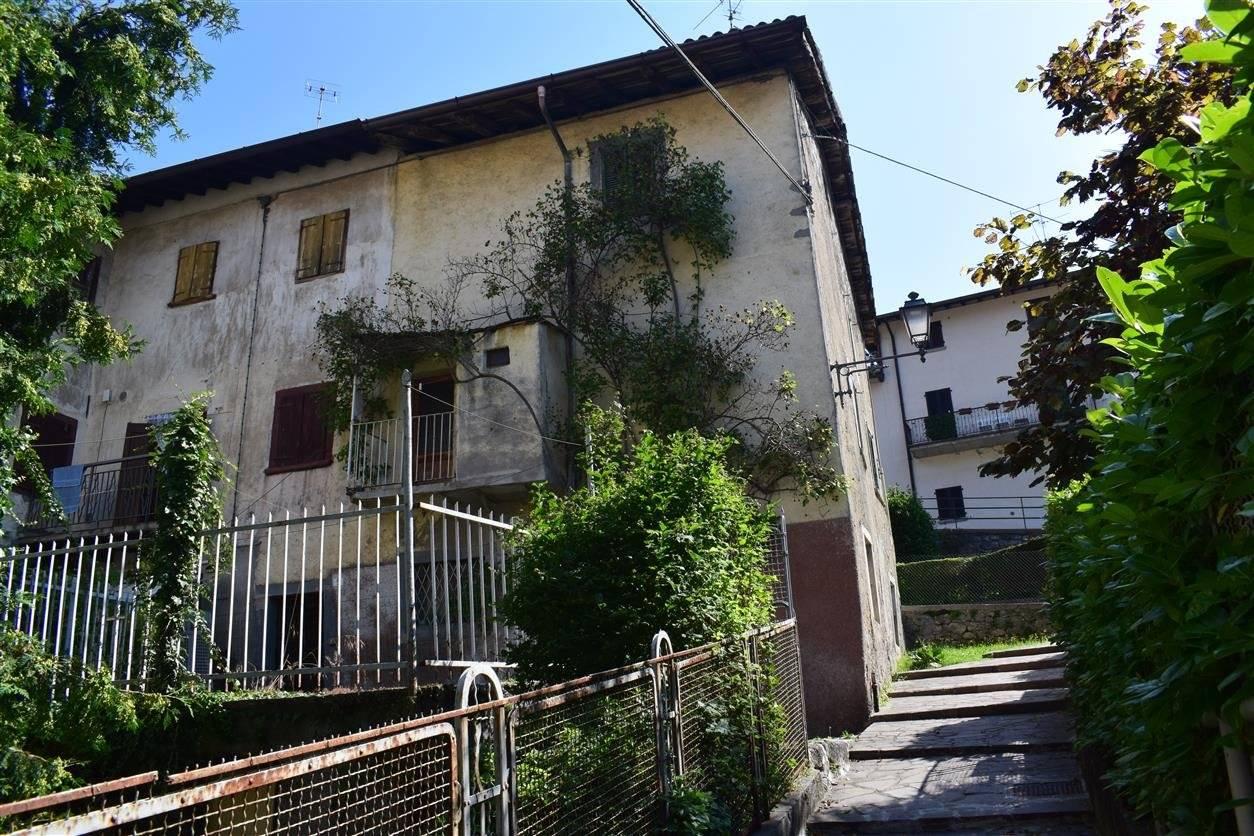 Casa indipendente in vendita a Serina