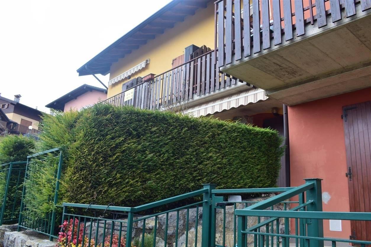 Villa in vendita a Costa Di Serina