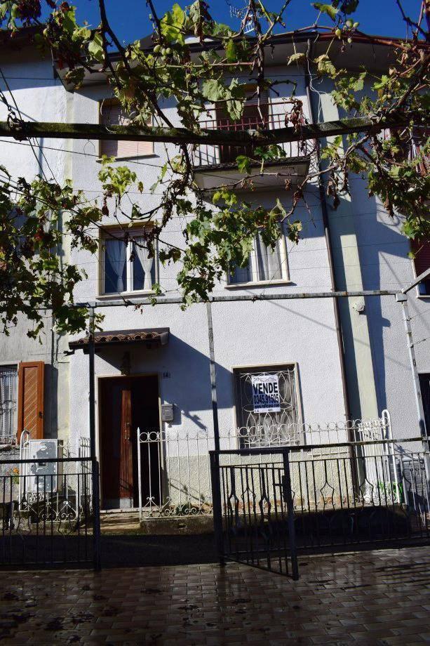 Casa indipendente in vendita a Sant'Omobono Terme