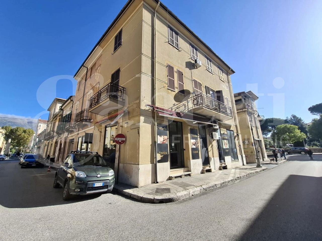 Negozio in Via Umbertino Carrara Snc, Sora, {3} - Foto 2