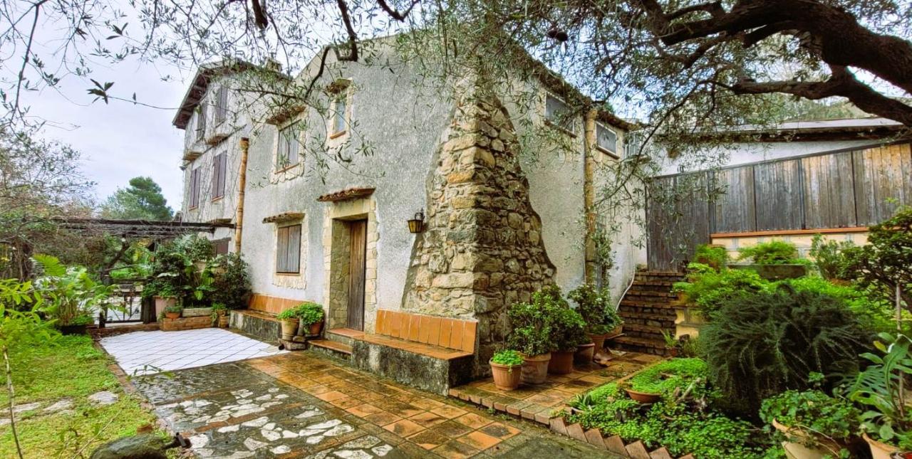 Villa in vendita a Cefalu'