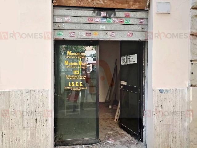 Geschäft in Via di Tor Pignattara 141, Roma - Foto 1