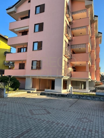 3-room flat in Via Antonio Gramsci, Sesto Calende - Photo 1