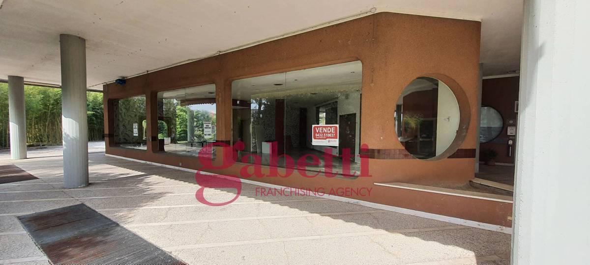 Negozio in Viale delle Rose 23, Campoformido - Foto 1