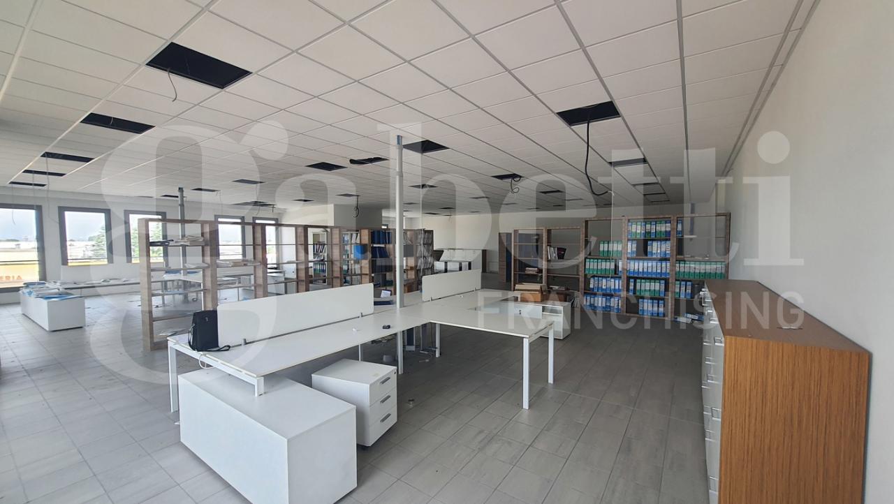 Ufficio in Via Antonio Durante 9, Prata Di Pordenone, {3} - Foto 1