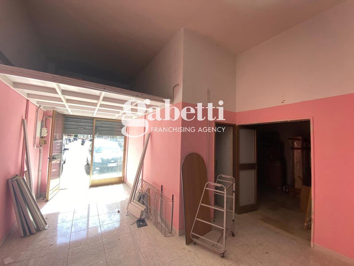 Negozio in Via Gattola  16, Trani, {3} - Foto 2