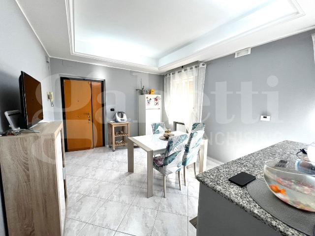 3-room flat in Via Canonico Don Nicola Ragno, Trani - Photo 1