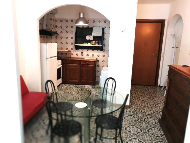 One-room flat in Via Rossini, Massa - Photo 1